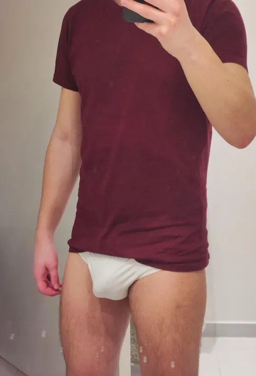 Big enough? by bakuba144