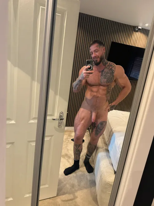 big enough to crush your face by Competitive-Bar822