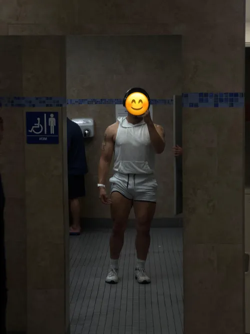 Big everything by AdonisFit69