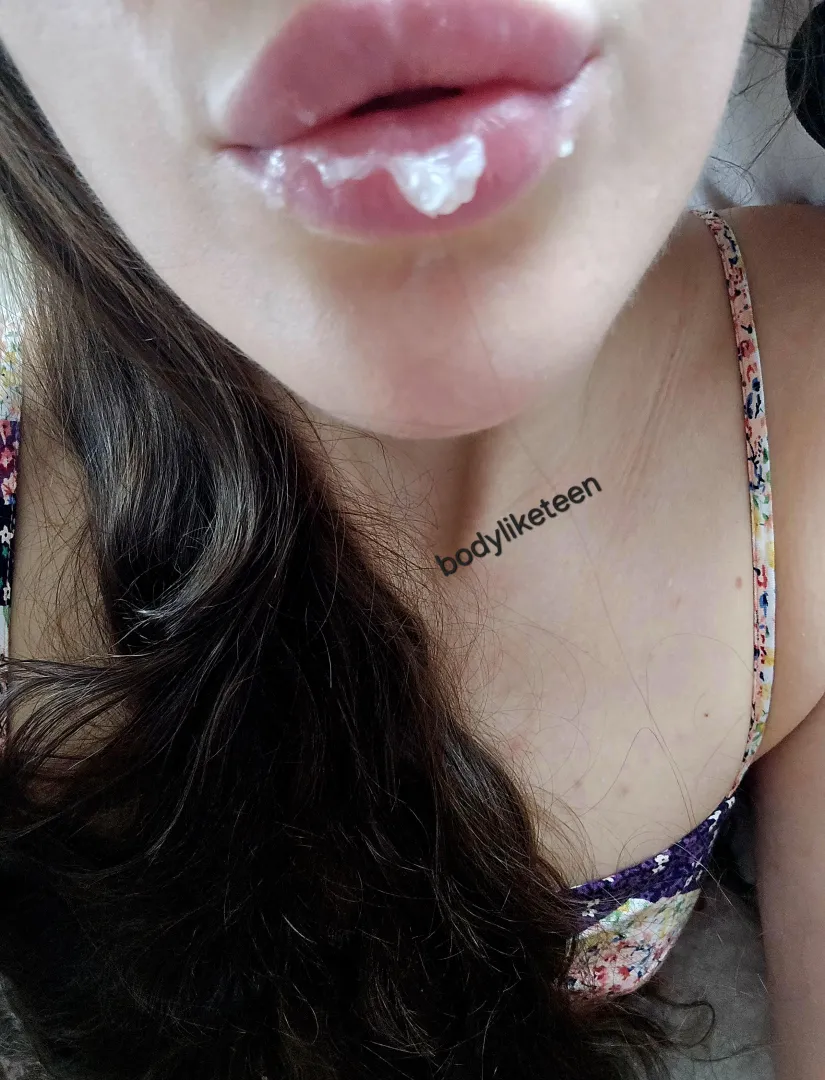 Big grool on my mouth. Did I deserve romantic kiss? posted by bodyliketeen