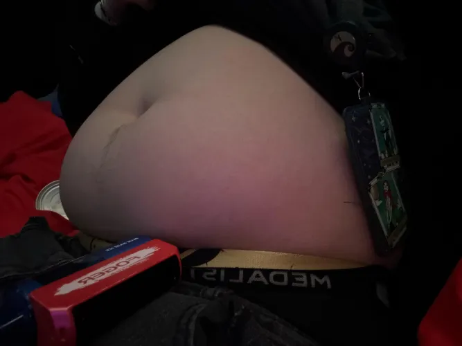 Big ol belly shouldn’t be empty !  by Character_Zone4494