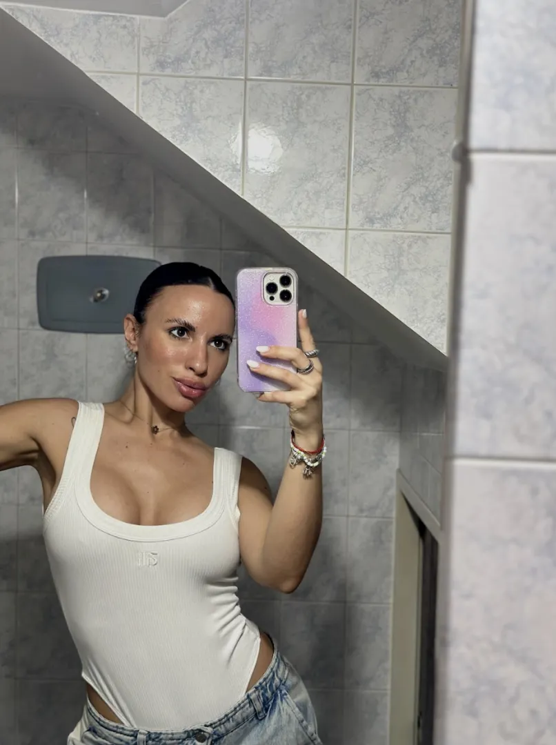 Bigger is better, don’t you agree? posted by Queen__xooxo