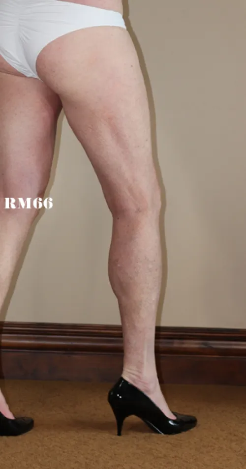 Bikini Legs by rm66