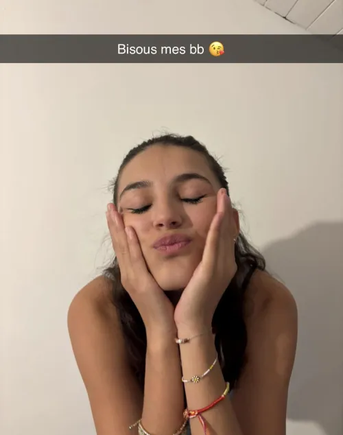 Bisous à vous mes amours ❤️ by Educational-Fly-305