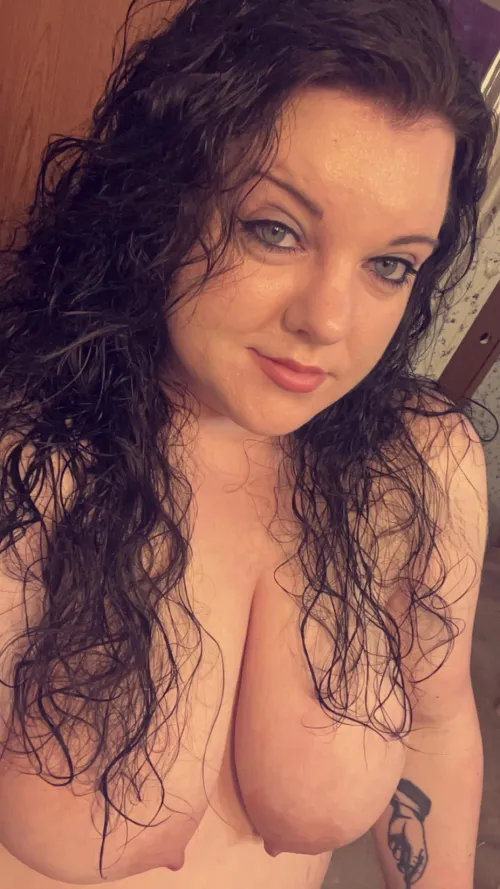 Black dyed hair but naaaatural titties by gabslgb1995