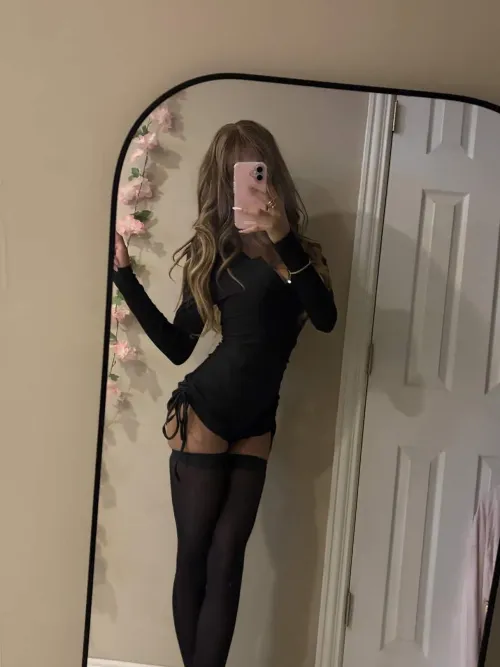 black girls deserve to be spoiled. pay reparations or get blocked ⛓️ by GoddessMayalee