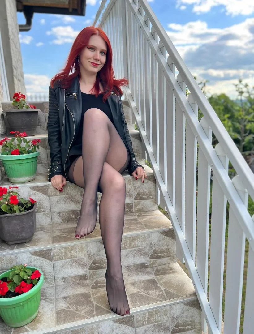 Black sheer tights posted by ichigo_emaa