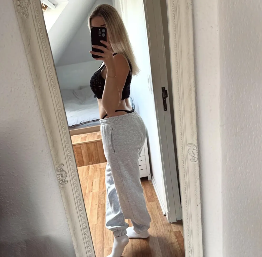 Black posted by Sure-Bandicoot-5293