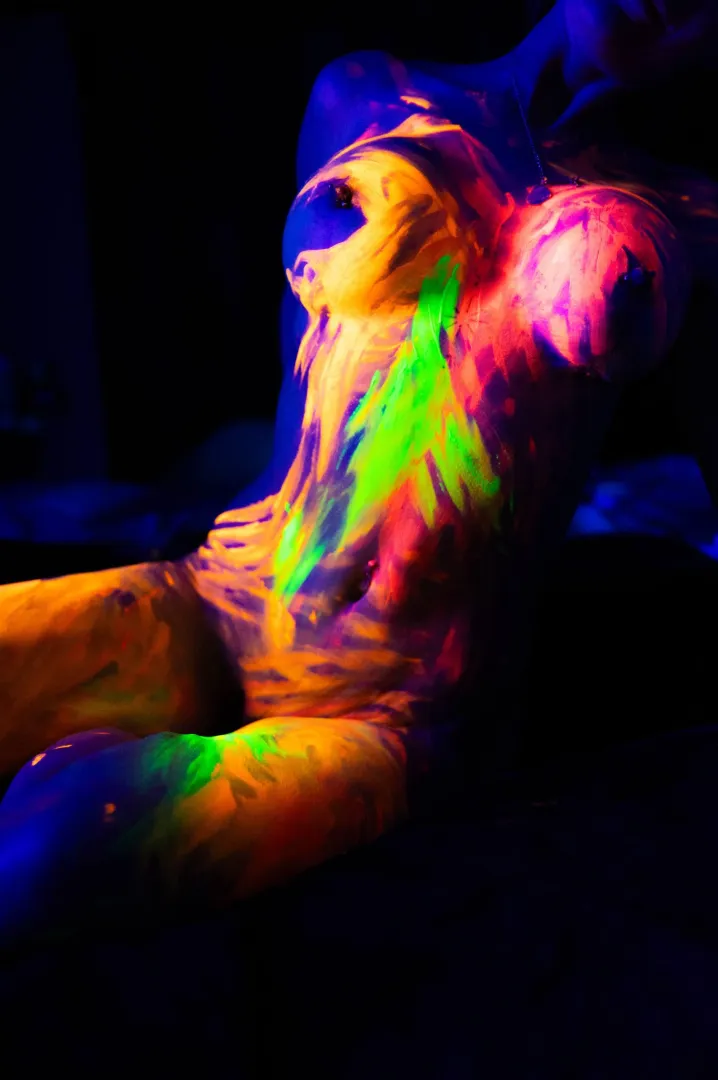 Blacklight body paint boudoir session… posted by HotNerdyInkedDirty