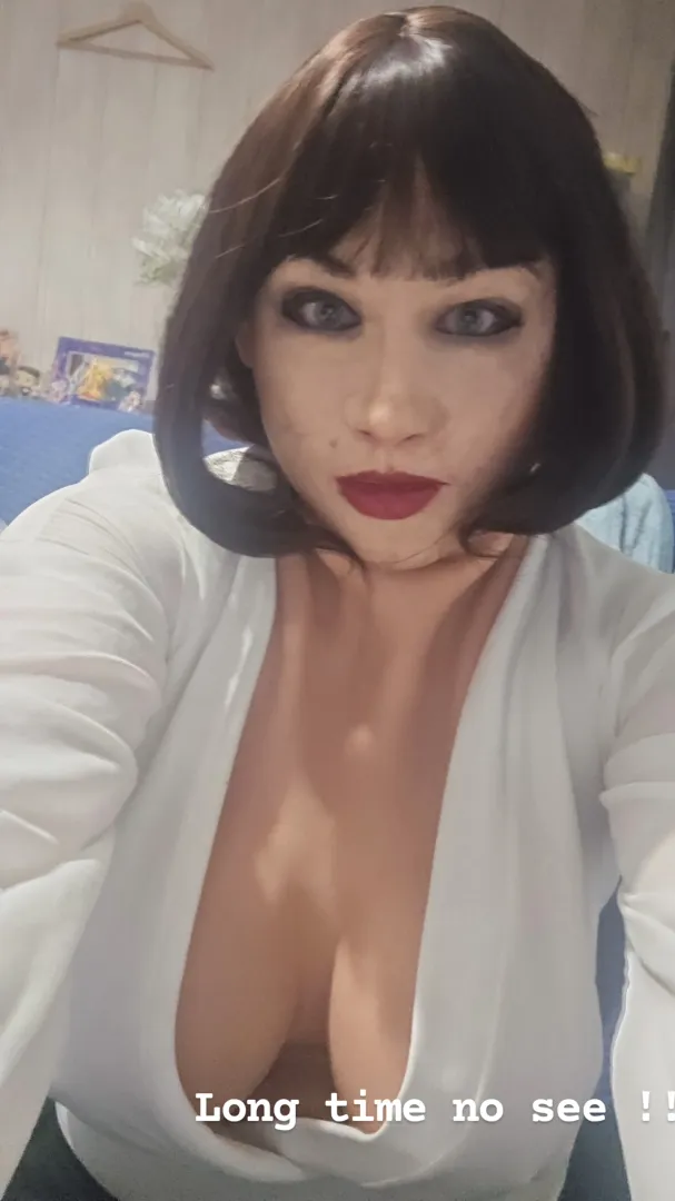 Blonde or brunette? posted by Witty_Pomegranate948