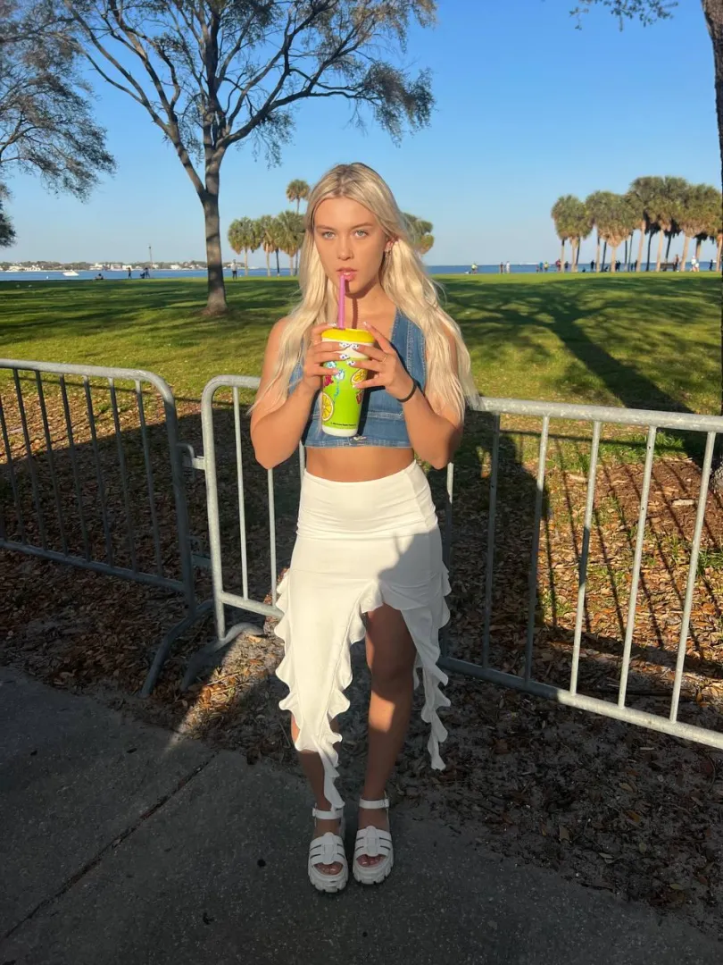 blondesinblue posted by SavingsTrue1411