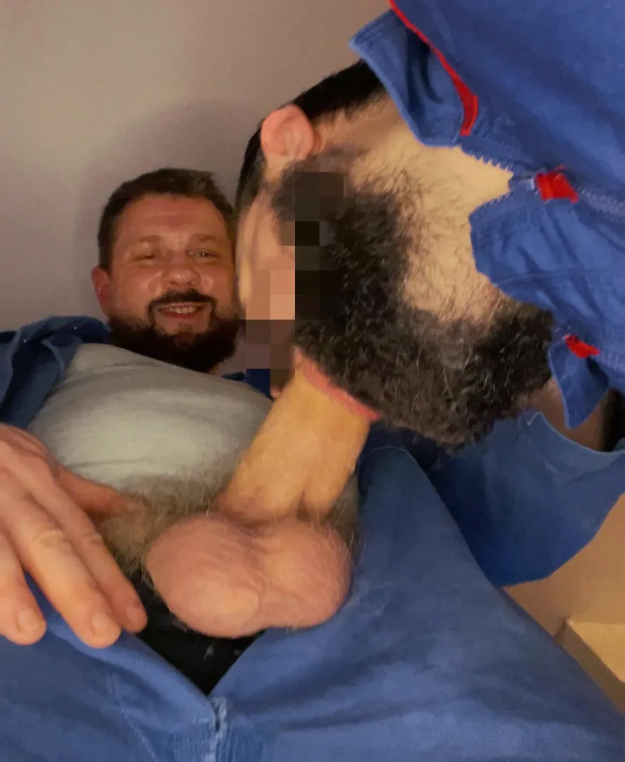 Blue Collar worker on their lunchbreak … posted by Top_Handle2768