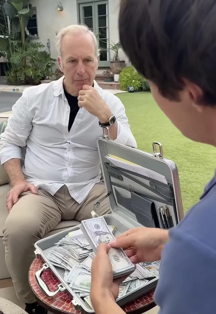 Bob Odenkirk posted by vulpes_mortuis