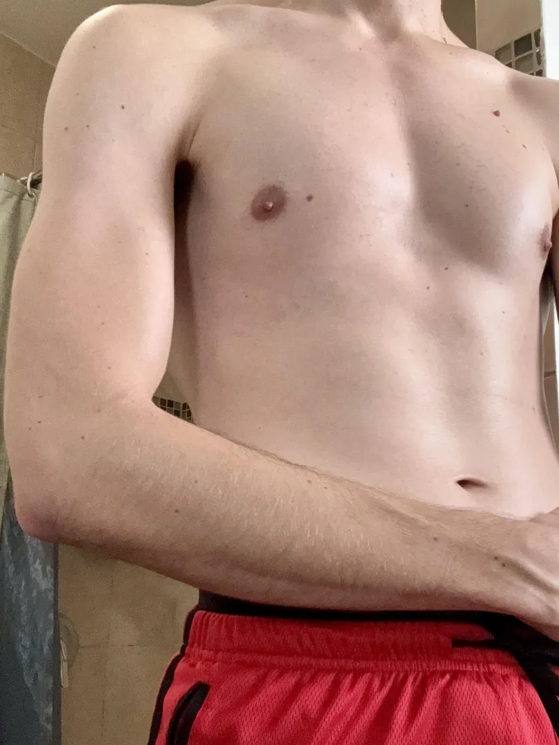 Bois aren’t good with money and need Daddy’s supervision posted by tuxedodom