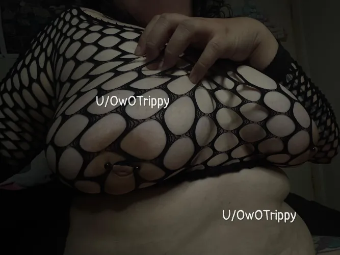 boobs by OwOTrippy