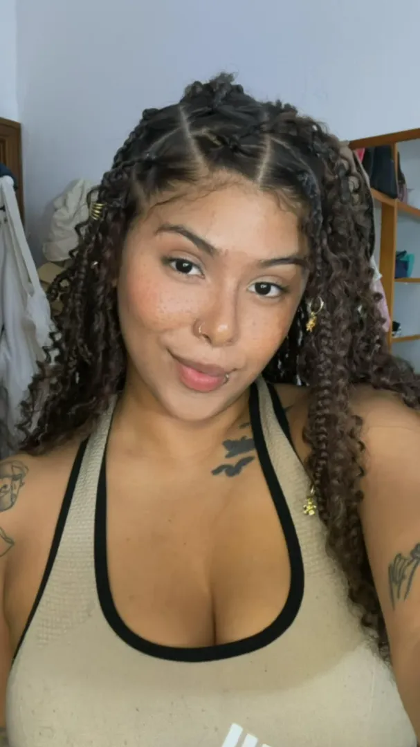 Boobs workout session..making sure my tiddys remain succulent. posted by LAValentineX