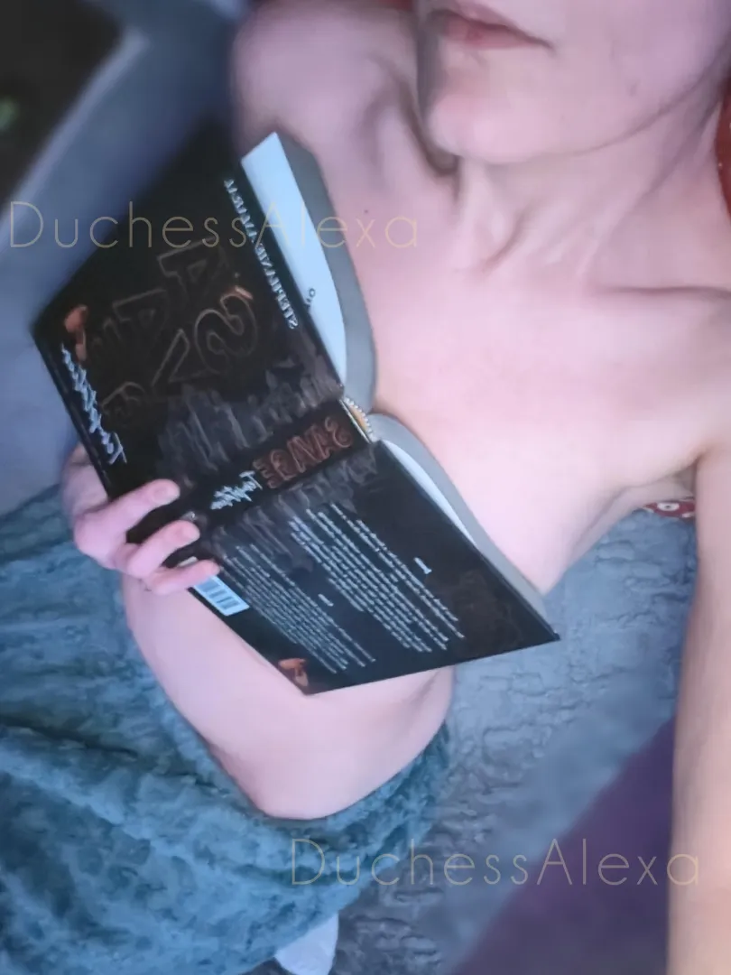 Bookish nerds like to play dirty too posted by DuchessAlexa