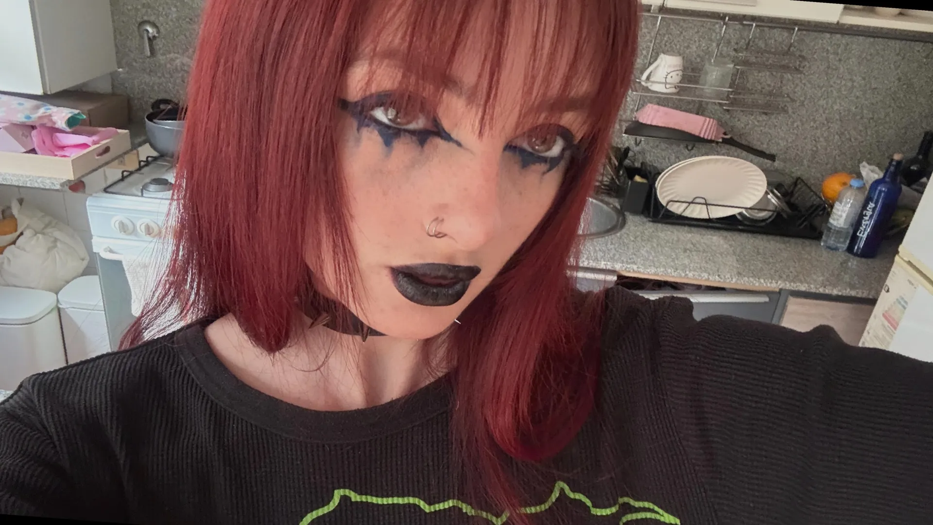 Bored and horrny, need someone who can host.. chat on lg: lunarumes,, posted by erinmonday