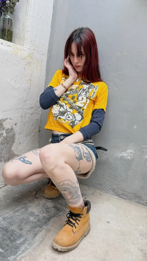 Bored and kinda down for fun, but can’t host msg T e l e g r m: .`lunasugarplum,. by thesadshow