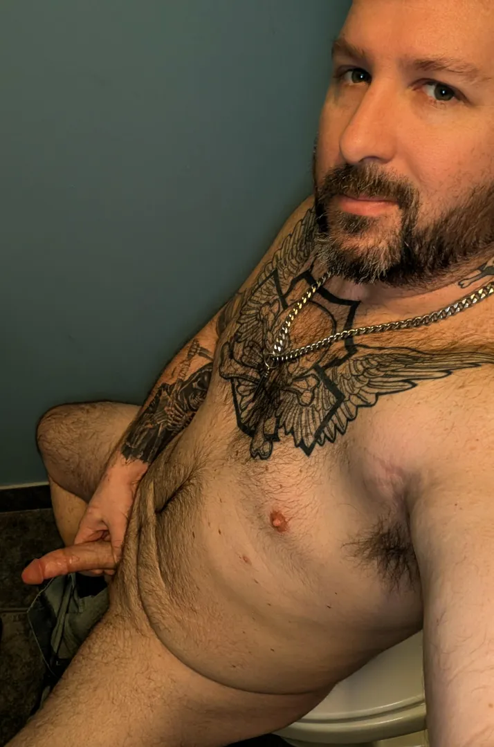 Bored at work posted by Desperate_Room885