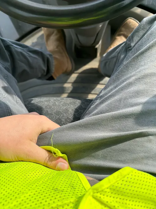 Bored at work dm me by DifferenceNeat8565