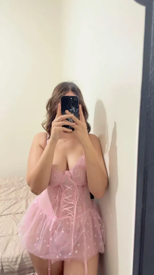 Bow down, for I am the queen of your desires by VIPDesire_