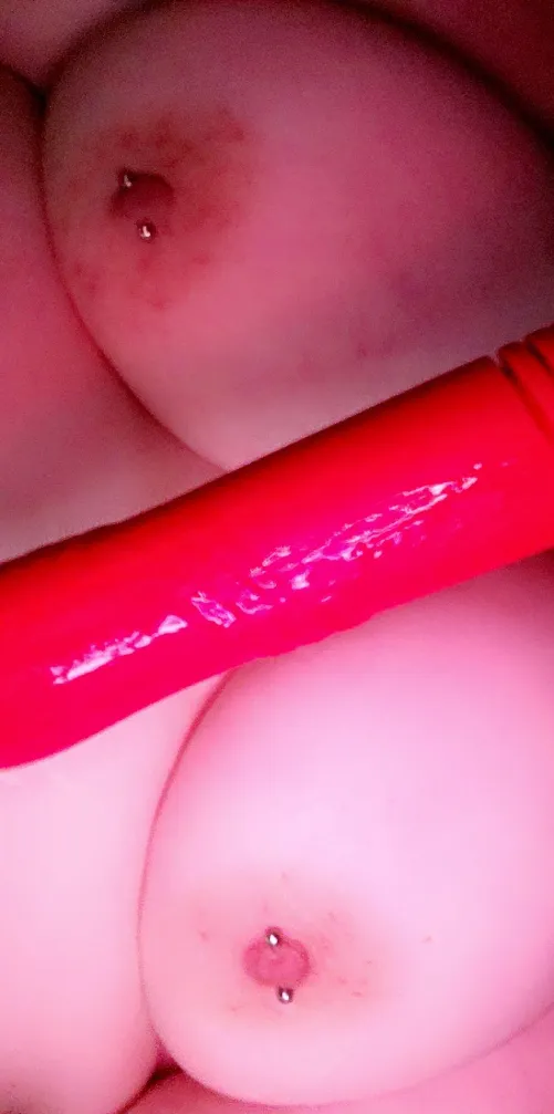 Boys are cheats and liars, they're such a big disgrace! Get in before I go full lesbian  32[F4M] by WeakAstronomer4042