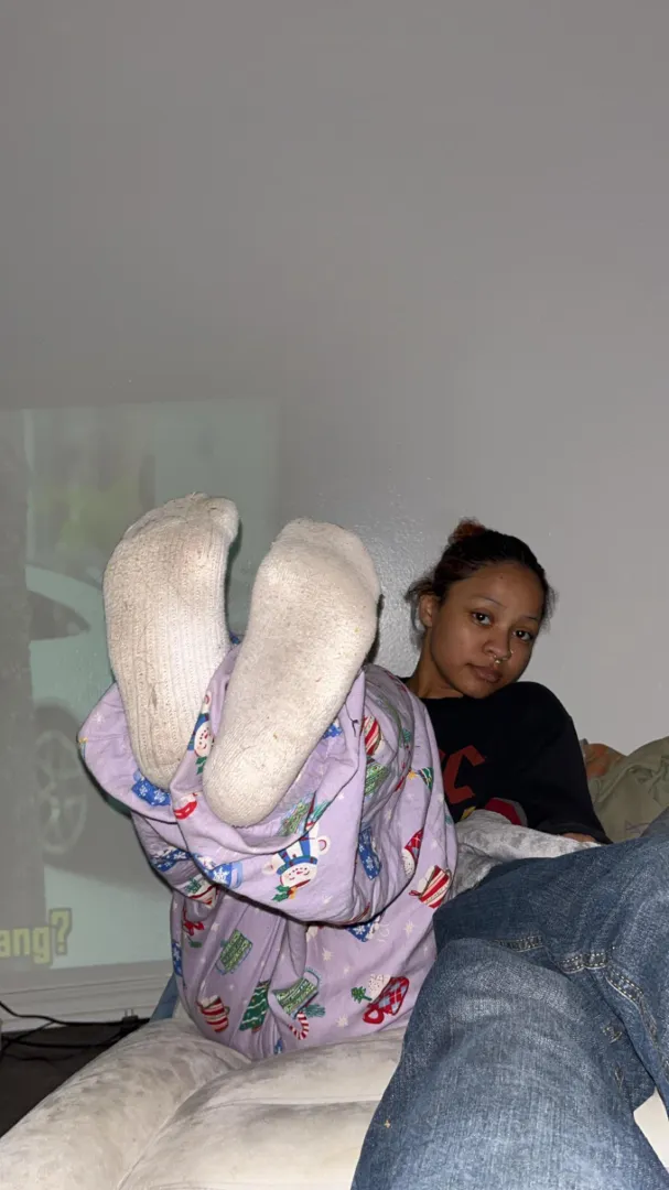 Bra good boy and sniff my dirty socks posted by Wonderful-souls8463