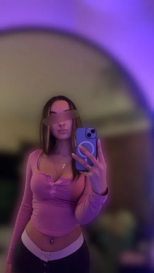 Brandy shorts and just a little glimpse of midriff by princess_lilyn12