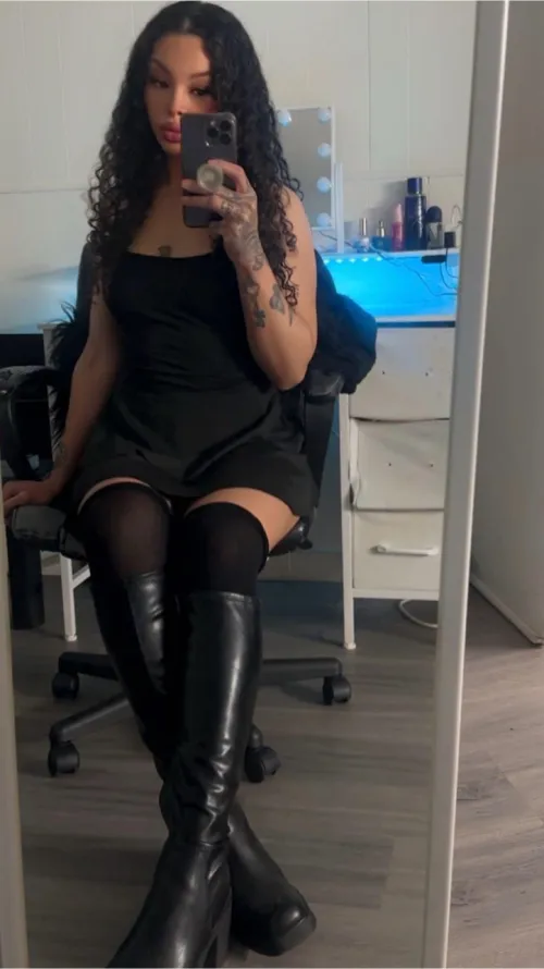 Break me. by lipssewnshuttt