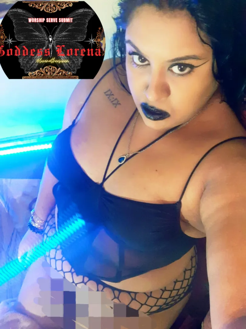 Breaking Your Eyesight and Cock Blocking Your Filthy Lustful Desires One Selfie at a Time posted by LorenaTheeSiren