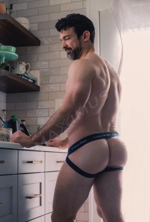 Bringing out my skimpiest Calvin's for hump day by maximus_787