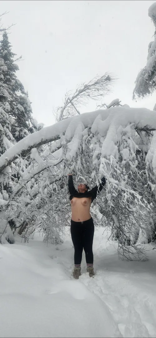 Brrrr! by scarreddlittlemouse