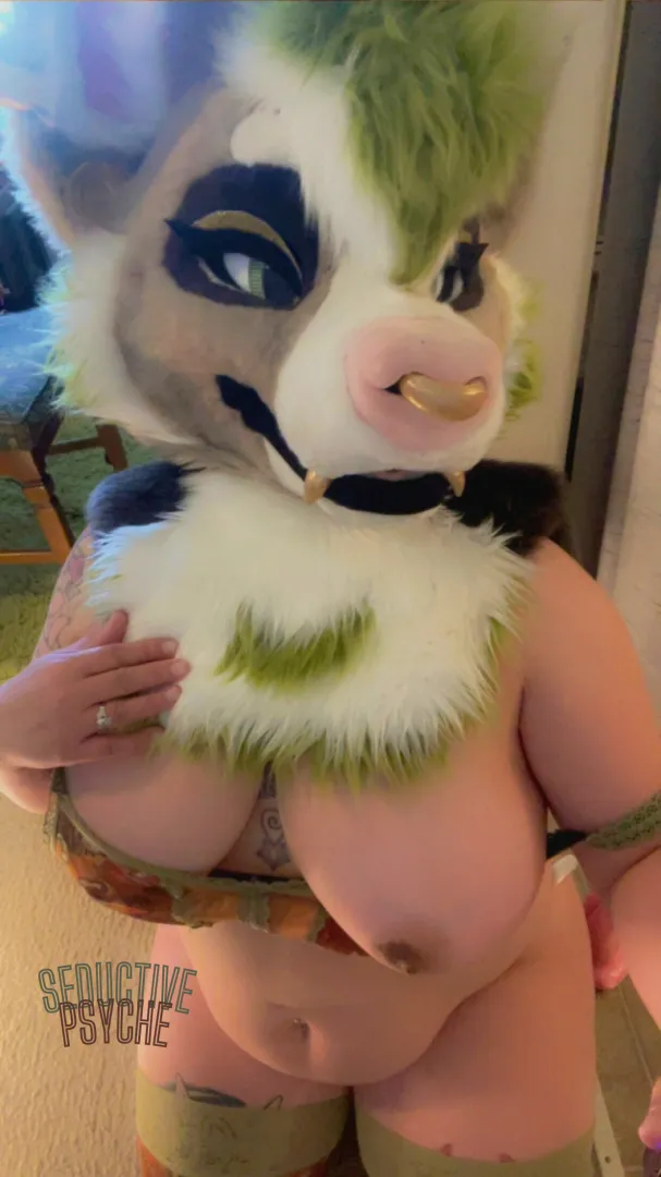 Bruh my boobs are so heavy.. hold them  posted by SeductivePsyche