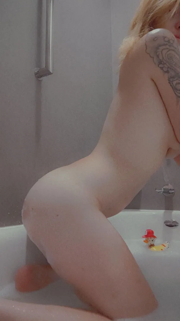 Bubble Bath (716) posted by Kiraume