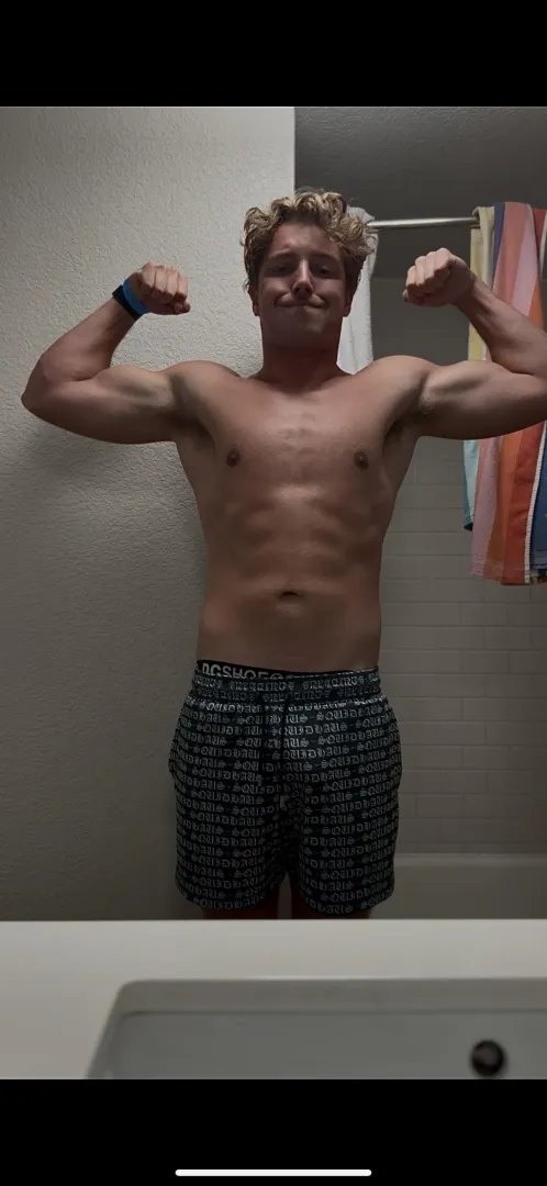 Bulging a little today posted by tyler_raw