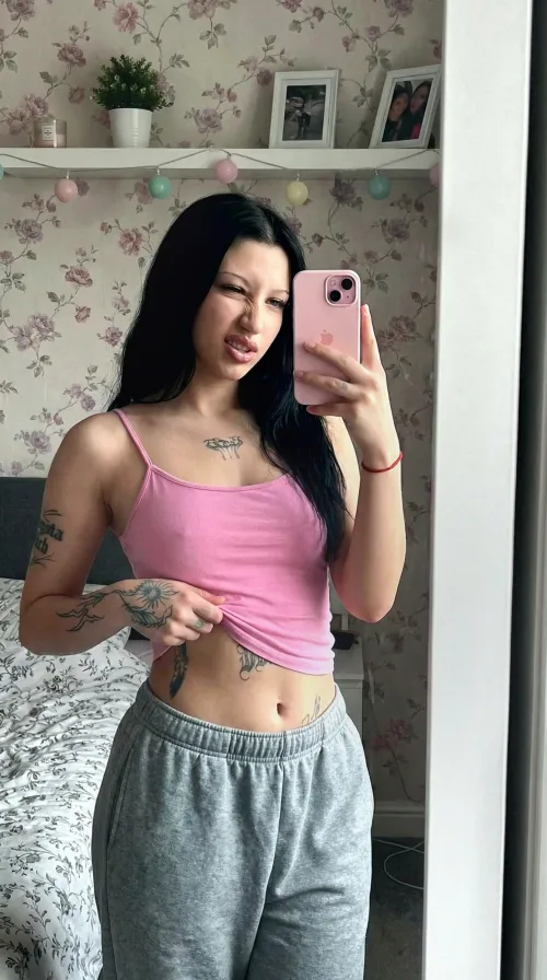 Bull for hotwife (18f) by Hot_Leopard_6160