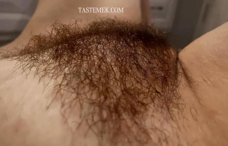 bury ur face in my bush… by TasteMeK