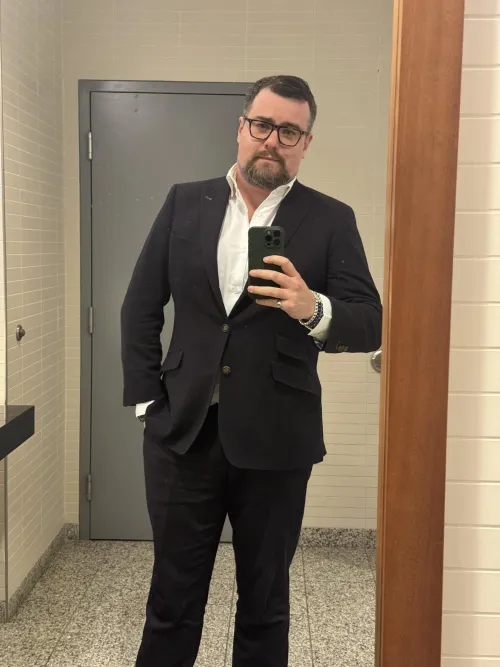 Business bear by CarelessTradition191