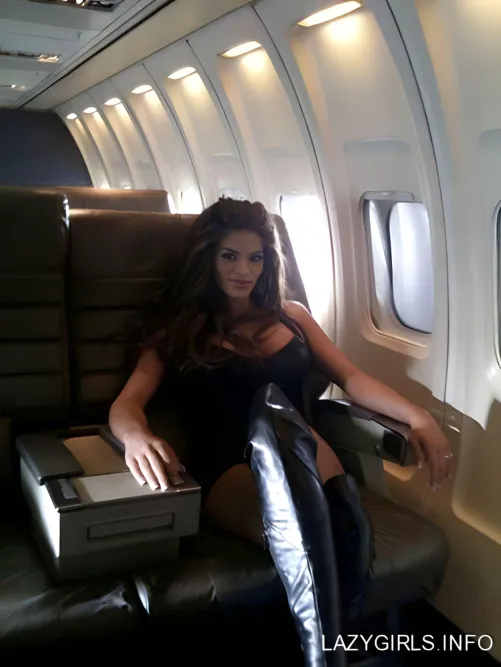 Business or pleasure?? by DebonairDegeneracy