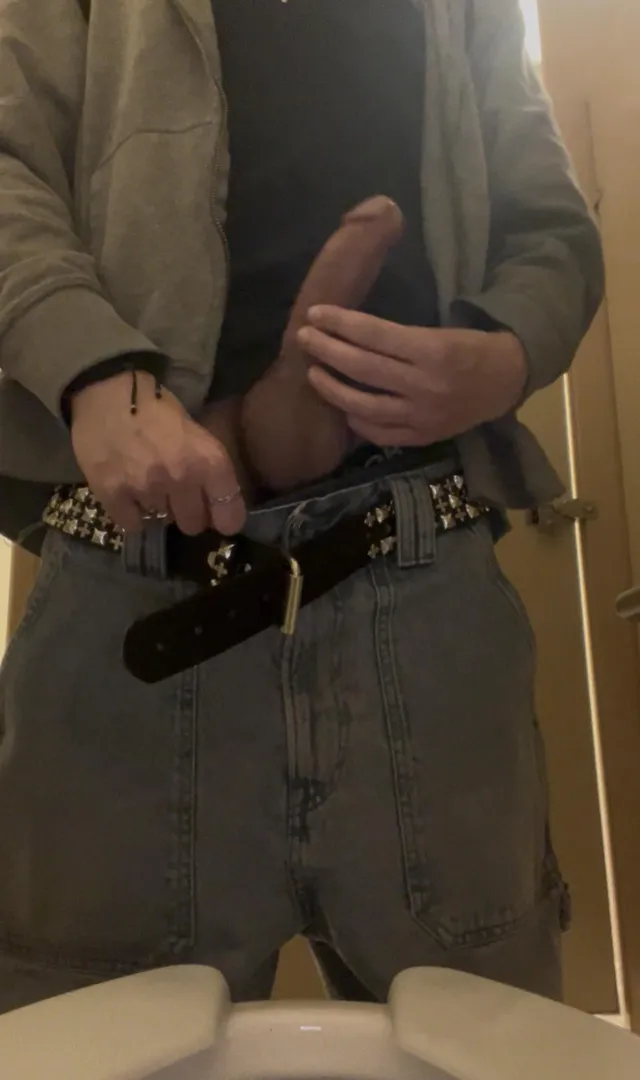 busted a quick nut before class  dm for the full vid posted by ang3lvasqz