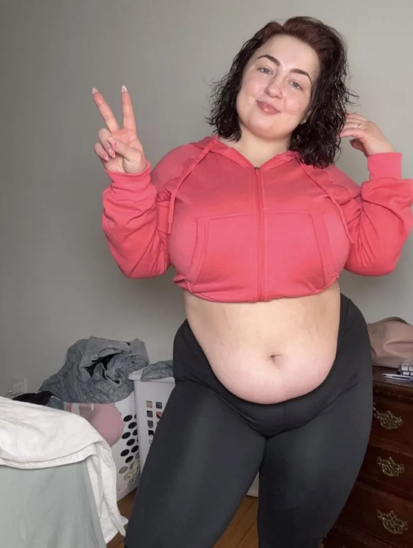 Busting out of my clothes  posted by LexiDaDon02