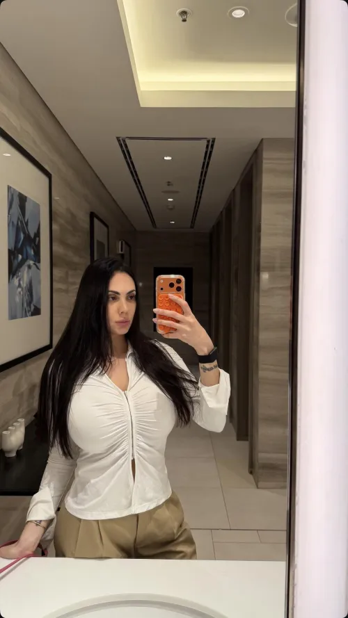 Busty Brazilian by playanesee