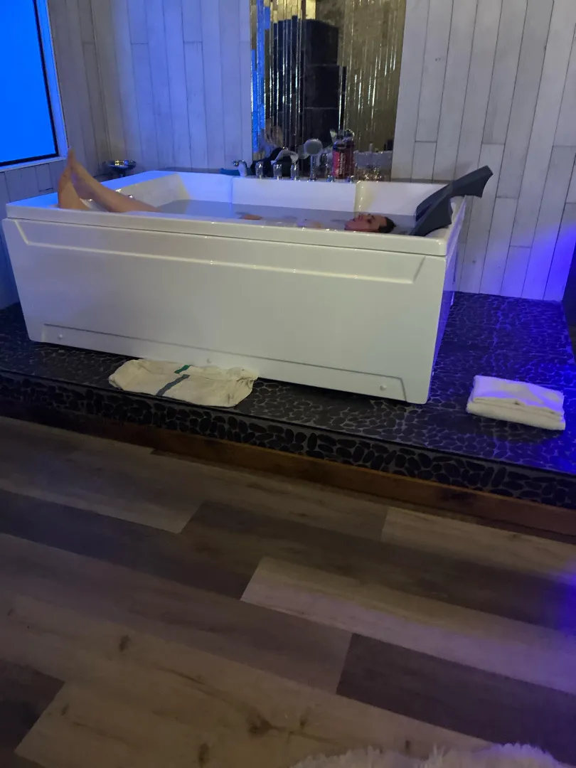 C4C or c4f lexington looking for now asap posted by EngineeringLumpy3953