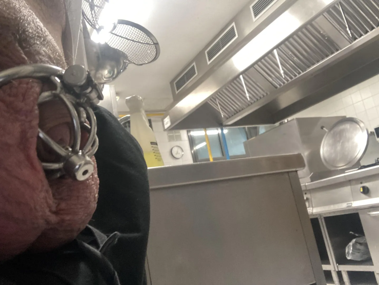 Caged at work… posted by ninotdelaflocdeneu