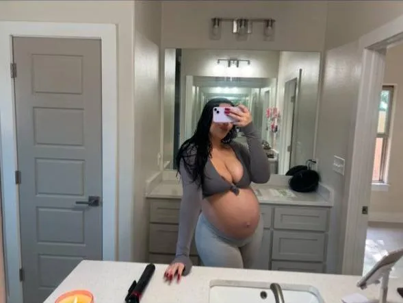 Call me mommy posted by Hungry_Platypus_5325