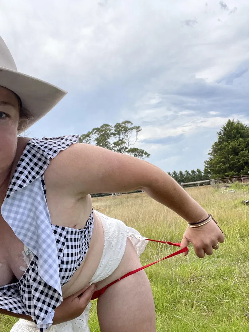 Calling all cowboys! Do I have ur attention?? posted by AussiegirlOF