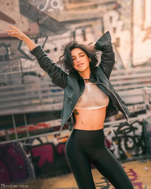 Camilla (New York) by Me (Matteo Sciarra) Sony a7 IV - Voigtlander Nokton SE 50mm @ 1.2 - natural light by Matteo_Sciarra