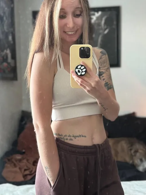 Can a bored country girl ride your cock? by briaronlyxo