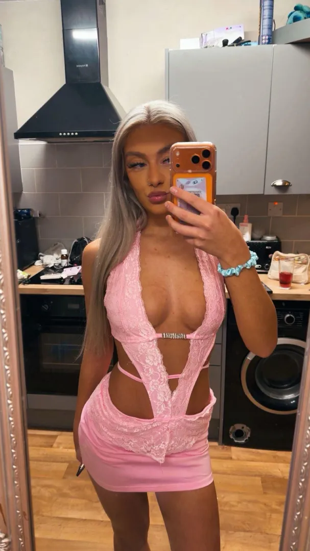 Can I be ur Barbie… posted by Blondie_nextdoorxo
